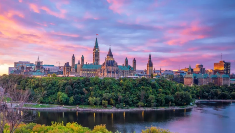 Ottawa’s Parliament Hill Locked Down After Barricaded Man Reported in East Block: Latest Updates and Police Response