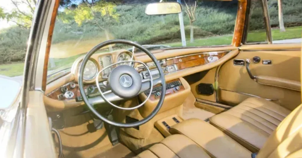 Tom Hanks’ 1978 Toyota FJ40 Land Cruiser Interior