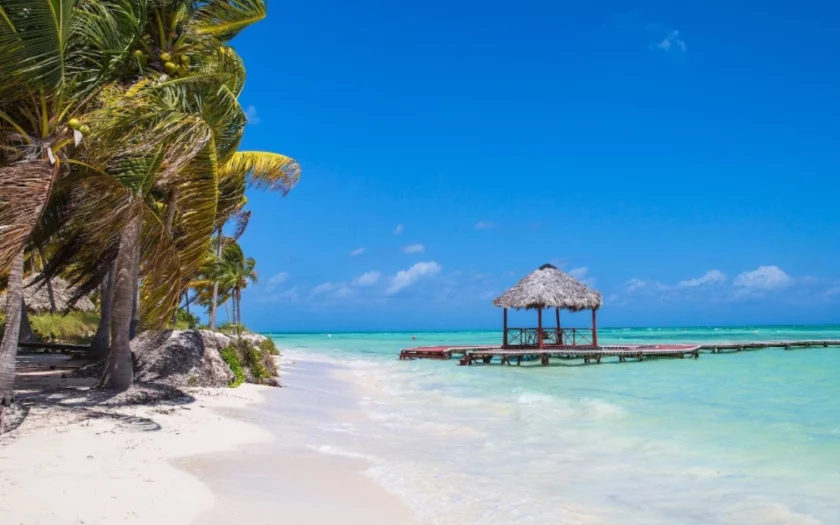 Toronto Adds New Flight to Country Famous for Pristine Beaches and Vintage Cars