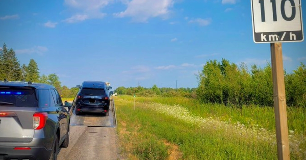 Ottawa Police Catch Driver Going 165 kmh on Highway 417 with Three Children in Car