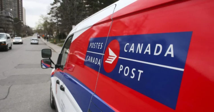 Canada Post Presents New Offer to Union, Outlines Potential Layoff Process